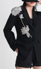 JACKE MIT STRASS-DETAILS IN SCHWARZ