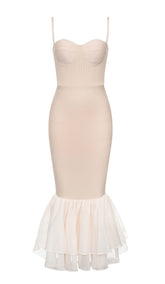 VESTIDO MIDI DE TIRANTES CON VOLANTES EN BEIGE