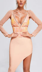 VESTIDO MIDI IRREGULAR CON LENTEJUELAS EN ROSA