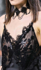 VESTIDO MÁXIMO DE ENCAJE CON LENTEJUELAS NEGRO