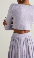 Zweiteiliges Set mit Pailletten und Plissee in Lila