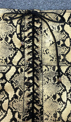 VESTIDO MIDI CON ENCAJE Y ESTAMPADO DE SERPIENTE