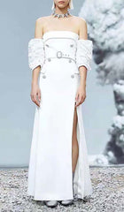 TRÄGERLOSES, GESPLITTES MAXIKLEID IN WEISS