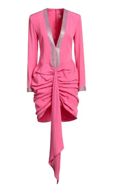 STRASSVERZIERTES MINIKLEID MIT RÜSCHEN IN PINK