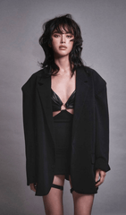 Vestido ajustado con tirantes de cuero (Halloween limitado)