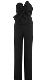 Jumpsuit aus Seidenfaille mit verdrehter Schleife