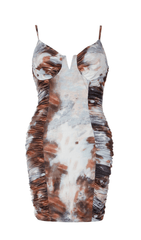 Tief ausgeschnittenes Batikkleid