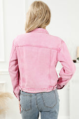 Rosa Jeansjacke mit Acid-Wash-Knopfleiste und Pattentasche
