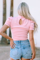 Rosa Rippstrick-Bodysuit mit Stehkragen, Puffärmeln und Schlüsselloch hinten