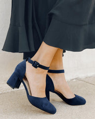 Women's Elegant Daily Hollow-out Adjusting Buckle Chunky Heels