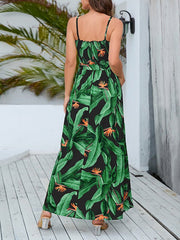 Vestido largo bohemio con cuello halter y abertura en la cintura alta