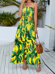 Vestido largo bohemio con cuello halter y abertura en la cintura alta