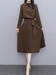 Vestido liso de manga larga con cordones