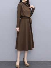 Vestido liso de manga larga con cordones