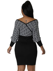 Trägerloses Minikleid aus Strick mit V-Ausschnitt