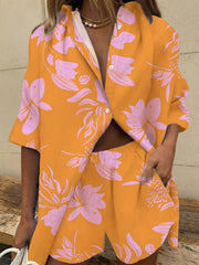 Zweiteiliges Set aus kurzärmligem Hemd und Shorts mit Blattmuster