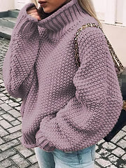 Dicker Strickpullover mit hohem Kragen und Fledermausärmeln