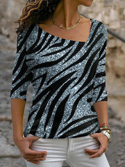 Bedrucktes Langarm-T-Shirt mit diagonalem Ausschnitt