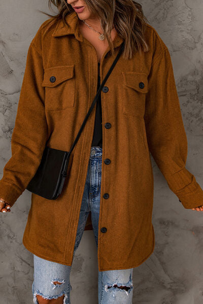 Jacke mit überschnittenen Schultern und Knopfleiste