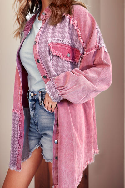 Jacke mit Hahnentrittmuster und überschnittenen Schultern