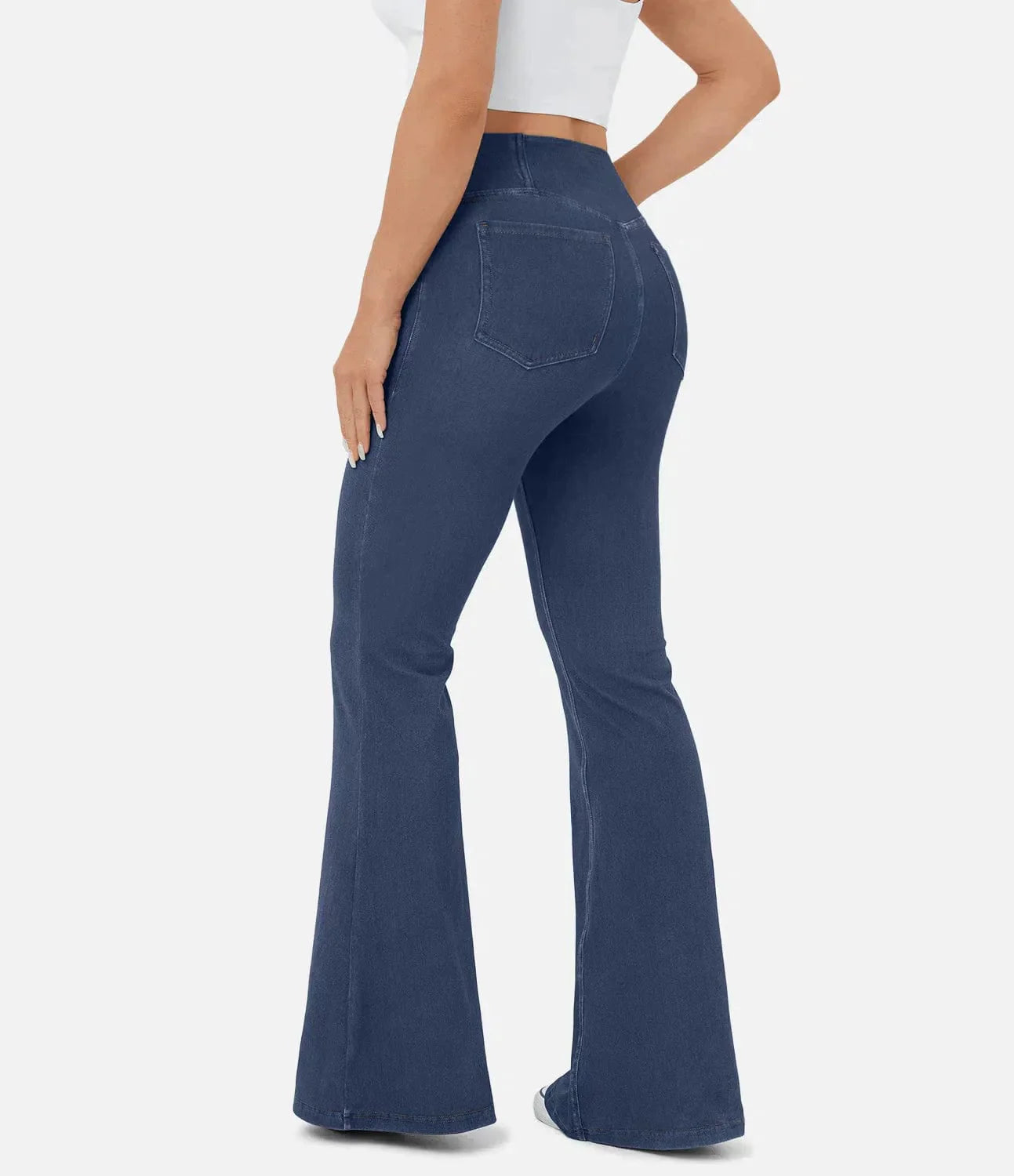 Claraâ„?- High-waisted elastic jeans