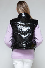 Chaleco acolchado brillante de cuello alto con cremallera Snobbish