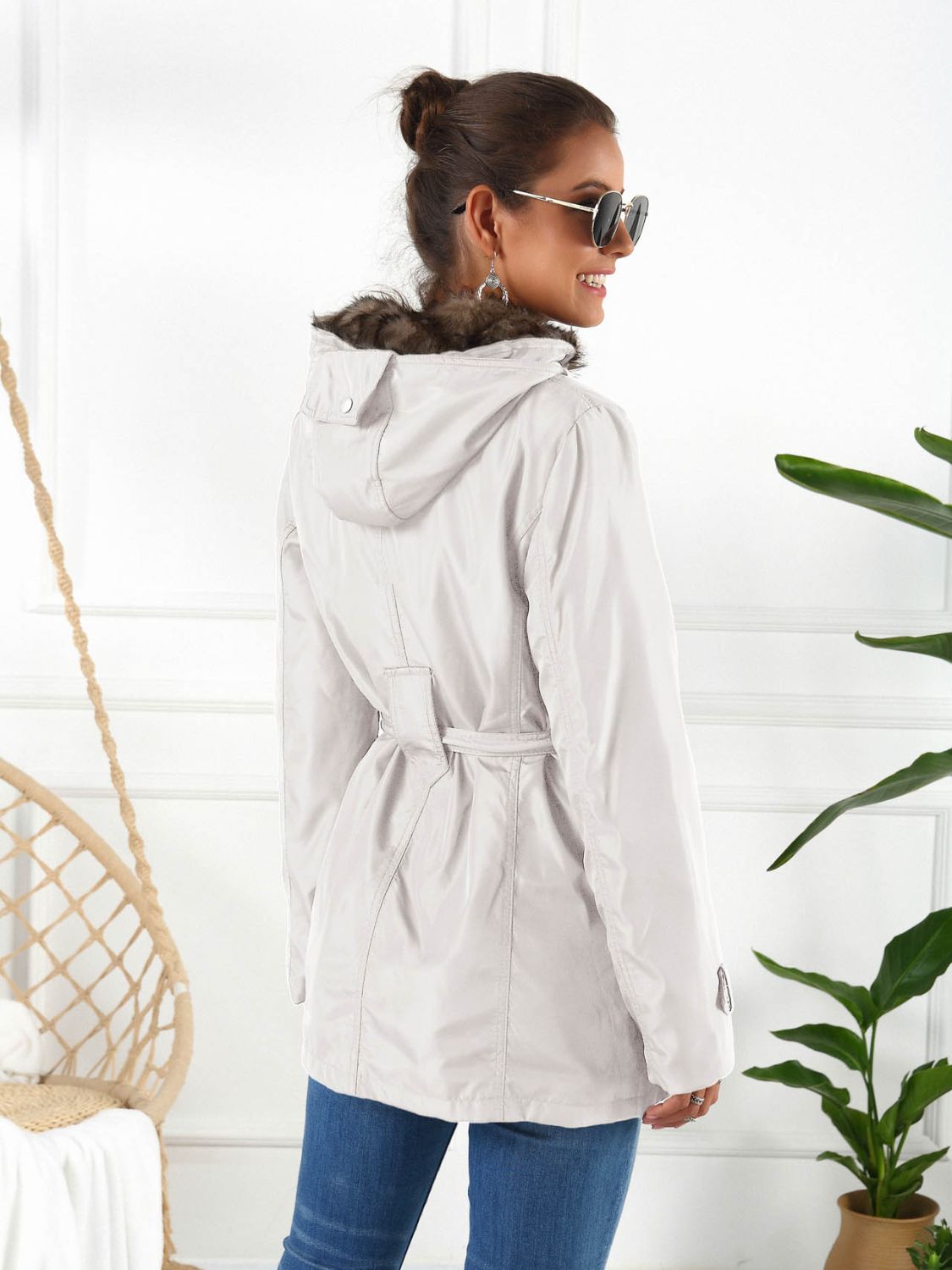 Chaqueta con capucha de tamaño completo y forro desmontable (tres modos de uso)