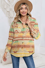 Chaqueta con cuello abotonado geométrico