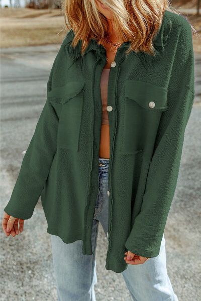 Jacke mit überschnittenen Schultern und Knopfleiste
