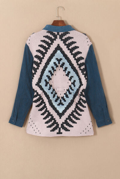 Chaqueta con botones y cordón ajustable de manga larga con diseño geométrico, talla grande