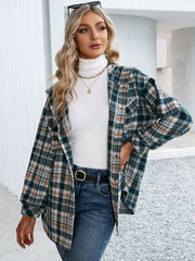 Karierte Daunenjacke mit Druckknöpfen und Kapuze