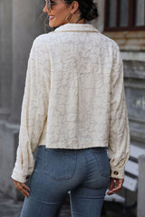 Jacke mit Taschen und Kragen zum Knöpfen