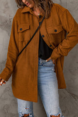 Jacke mit überschnittenen Schultern und Knopfleiste