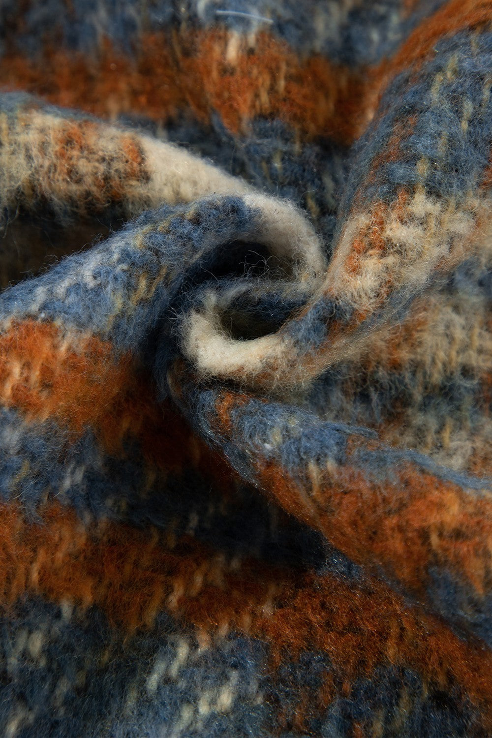 Karierte, langärmlige Jacke mit Knöpfen