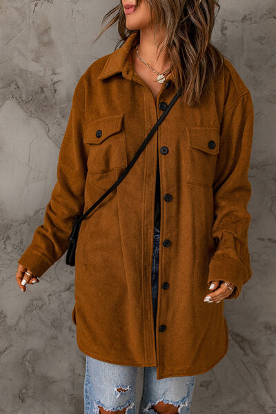 Jacke mit überschnittenen Schultern und Knopfleiste