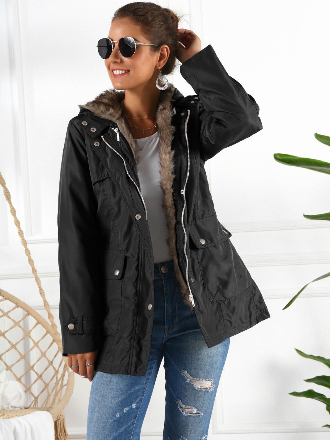 Chaqueta con capucha de tamaño completo y forro desmontable (tres modos de uso)