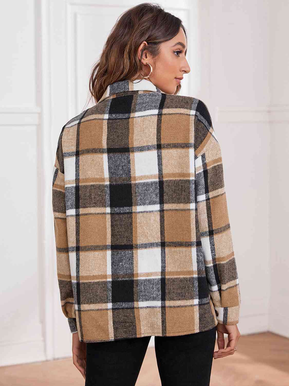 Karierte Button-Down-Jacke mit Kragen