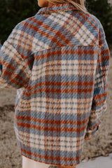 Karierte, langärmlige Jacke mit Knöpfen