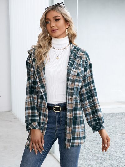 Karierte Daunenjacke mit Druckknöpfen und Kapuze