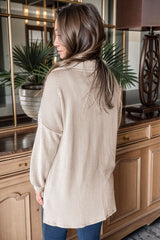 Jacke mit Pailletten und Knöpfen und überschnittenen Schultern