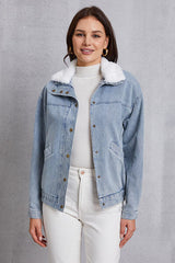 Jeansjacke mit Druckknopfkragen