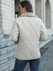 Jacke mit Druckknopfkragen