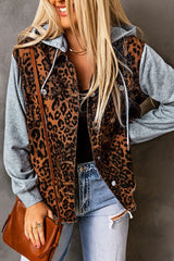 Jeansjacke mit Leopardenmuster und Kapuze im Used-Look