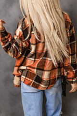 Karierte Jacke mit Taschen und Knöpfen