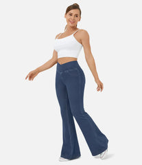 Claraâ„?- High-waisted elastic jeans