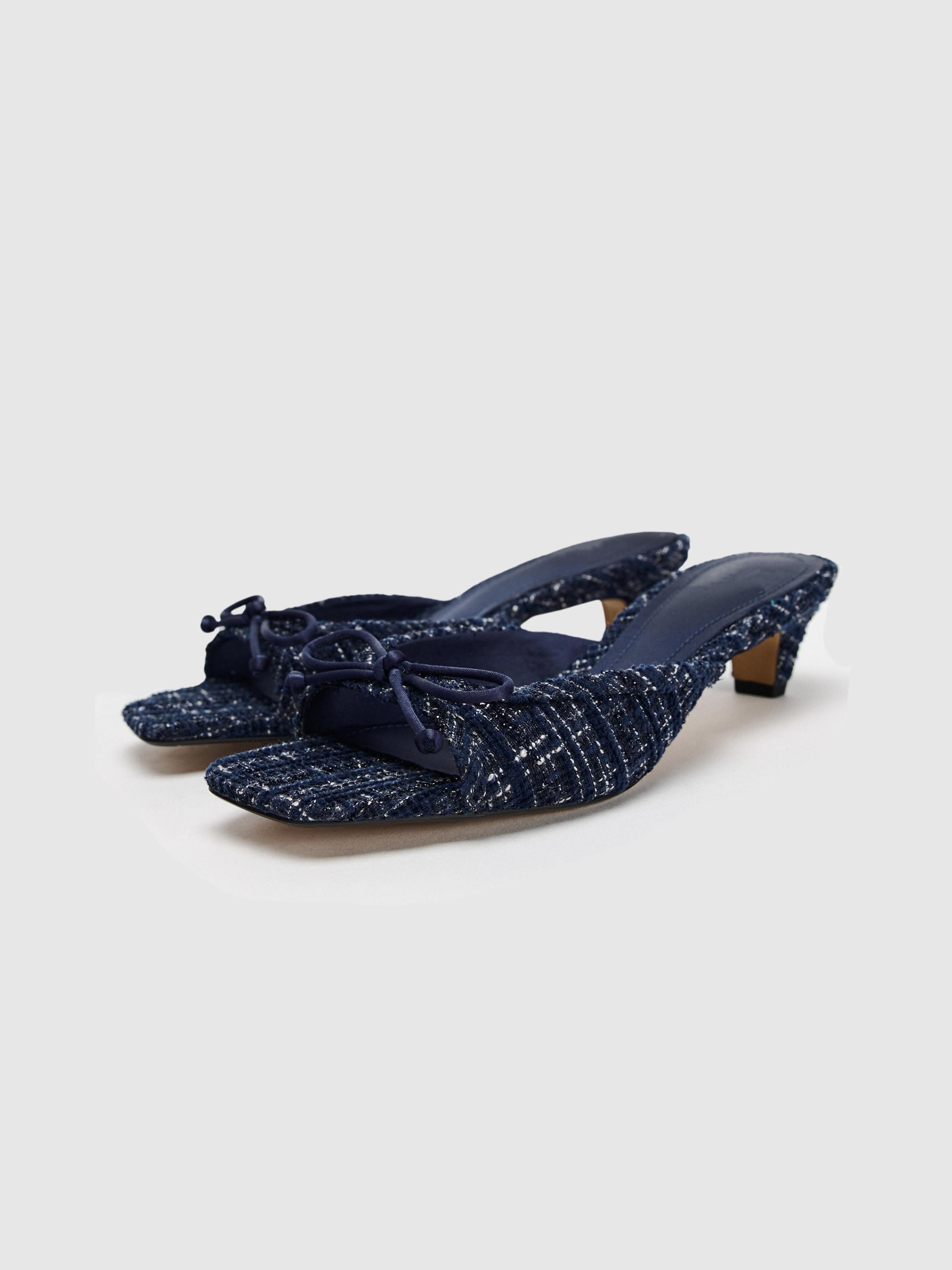 Nanise Bow Sandals