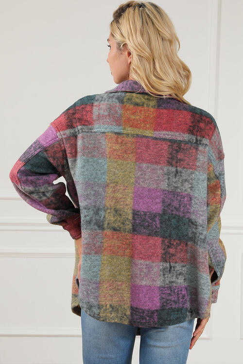 Karierte Jacke mit Kragen und Knopfleiste vorne