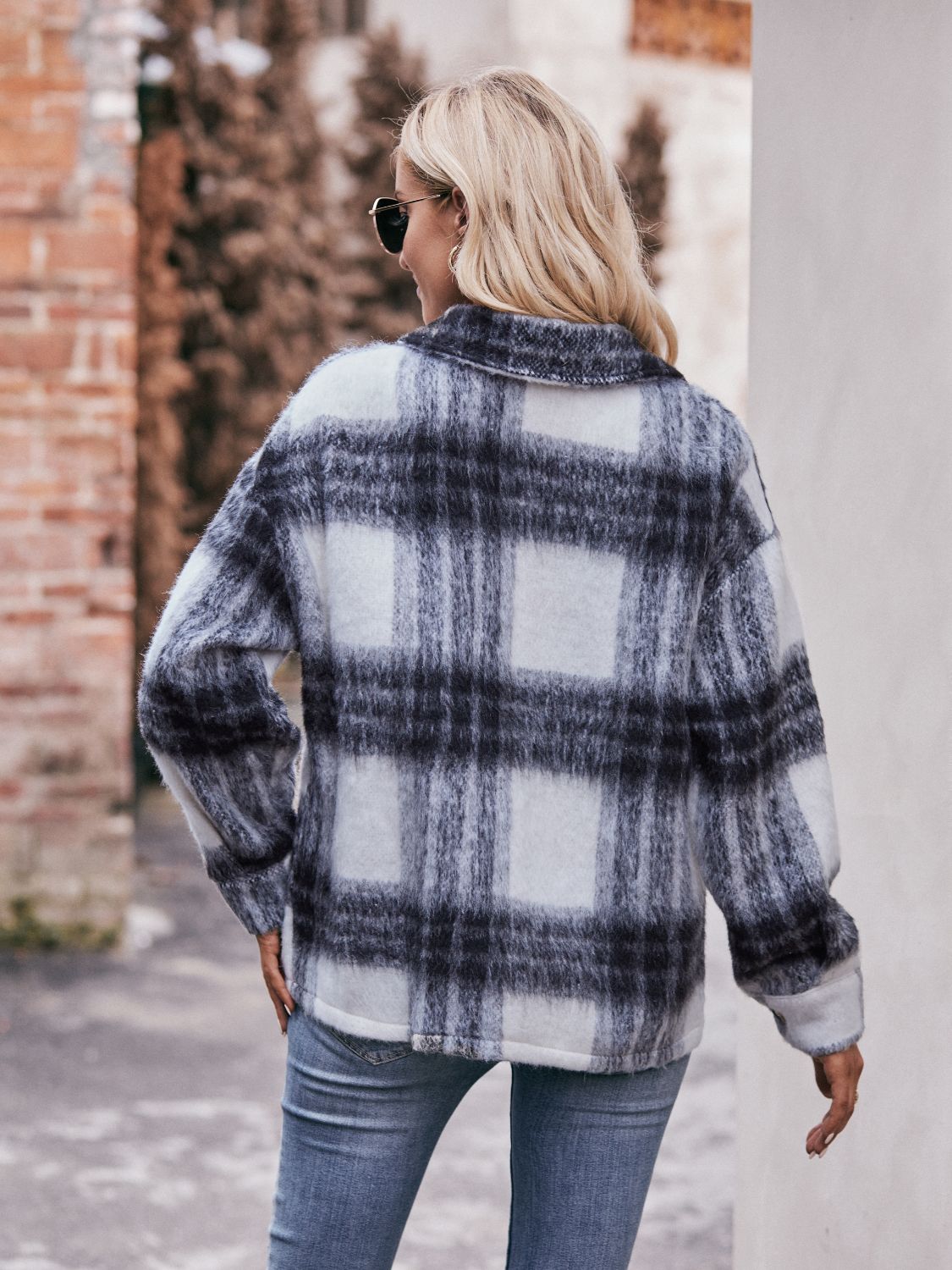 Karierte Jacke mit überschnittenen Schultern und Kragen