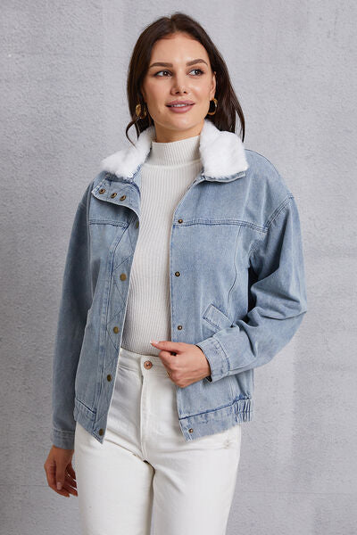 Jeansjacke mit Druckknopfkragen