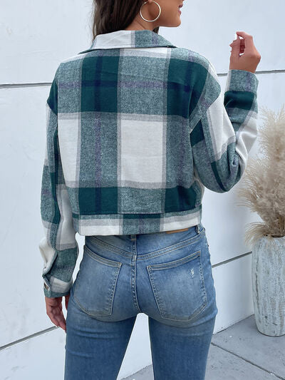Kurze Jacke mit Karomuster und überschnittenen Schultern